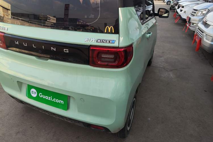 Used Wuling Hongguang MINIEV 2022 Macaron Fashion Model Lithium Iron Phosphate Right Rear Taillight