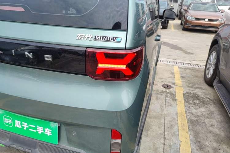Used Wuling Hongguang MINIEV 2022 GAMEBOY 200km Gaming Edition with Lithium Iron Phosphate Right Rear Taillight