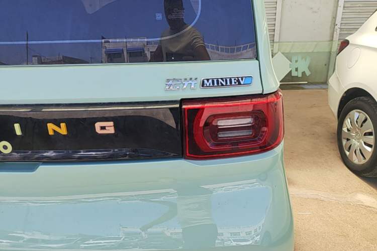 Used Wuling Hongguang MINIEV 2022 Macaron Fashion Model Lithium Iron Phosphate Right Rear Taillight