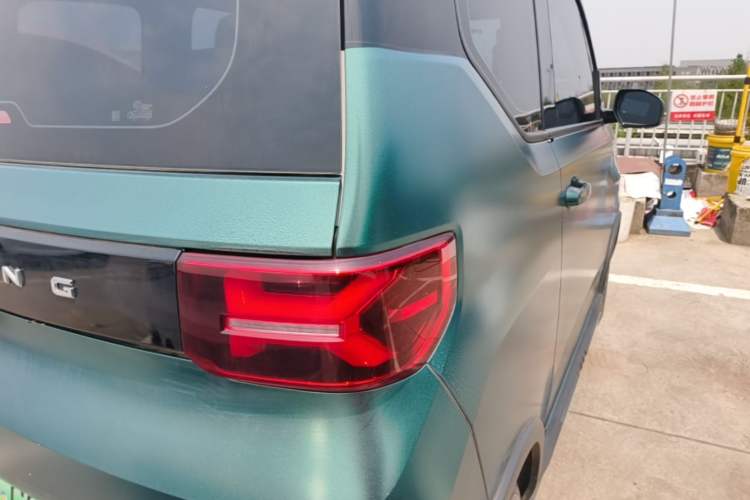 Used Wuling Hongguang MINIEV 2022 GAMEBOY 200km Gaming Edition with Lithium Iron Phosphate Right Rear Taillight