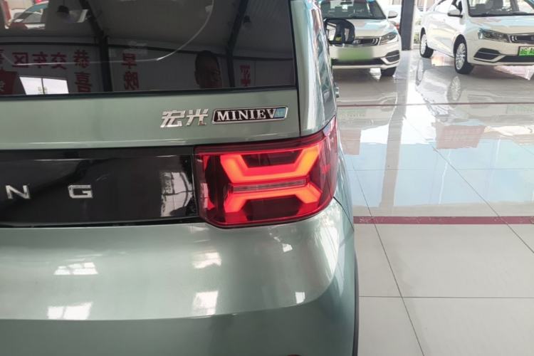 Used Wuling Hongguang MINIEV 2022 GAMEBOY 200km Gaming Edition with Lithium Iron Phosphate Right Rear Taillight