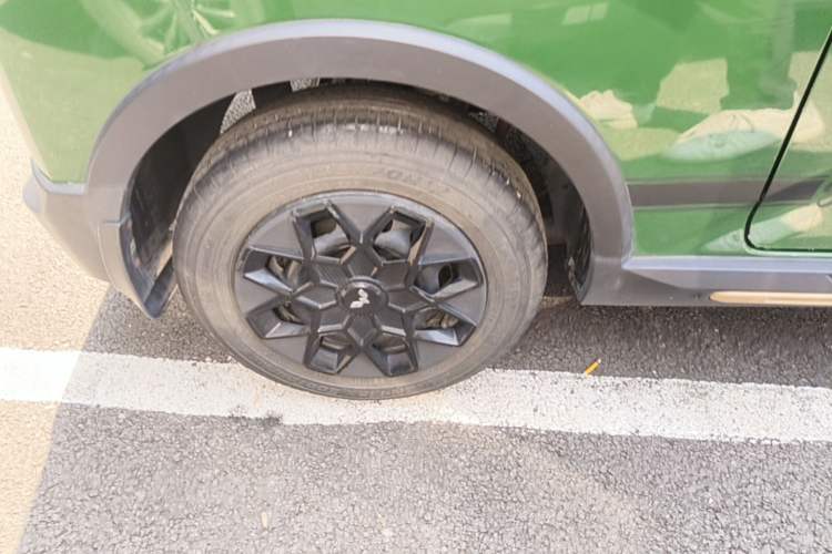 Used Wuling Hongguang MINIEV 2022 GAMEBOY 200km Gaming Edition with Lithium Iron Phosphate Right Rear Wheel Hub