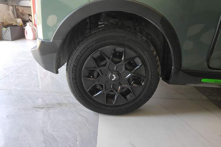 Used Wuling Hongguang MINIEV 2022 GAMEBOY 300km Enthusiast Model with Lithium Iron Phosphate Right Rear Wheel Hub