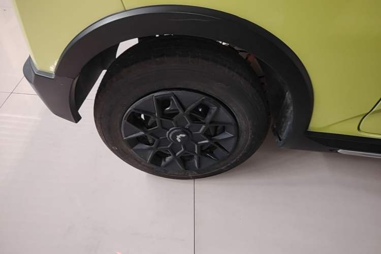 Used Wuling Hongguang MINIEV 2022 GAMEBOY 200km Gaming Edition with Lithium Iron Phosphate Right Rear Wheel Hub