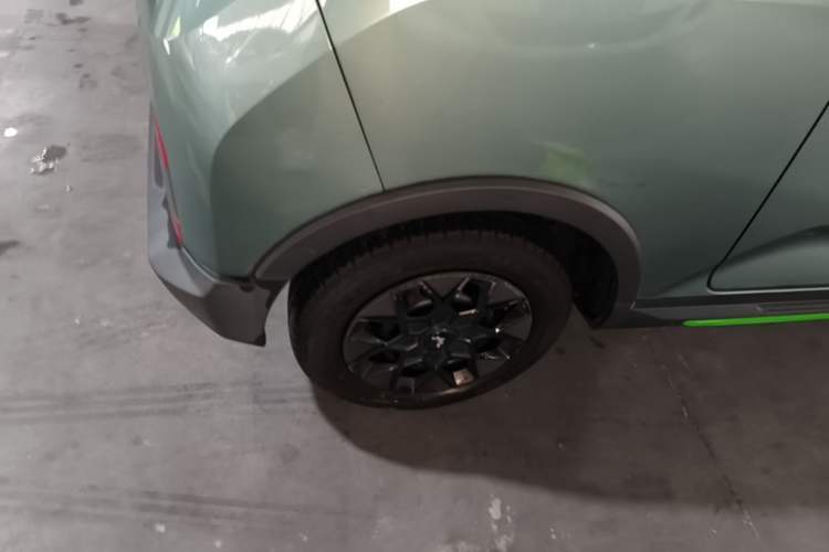 Used Wuling Hongguang MINIEV 2022 GAMEBOY 200km Gaming Edition with Lithium Iron Phosphate Right Rear Wheel Hub