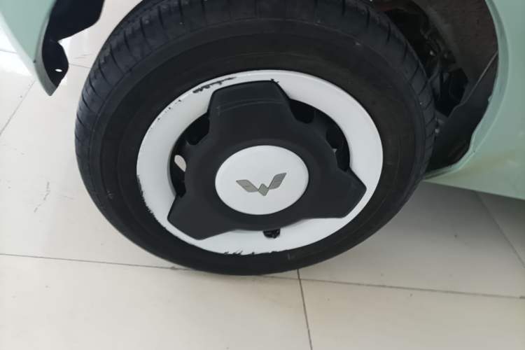 Used Wuling Hongguang MINIEV 2022 Macaron-Color Edition Lithium Iron Phosphate Right Rear Wheel Hub