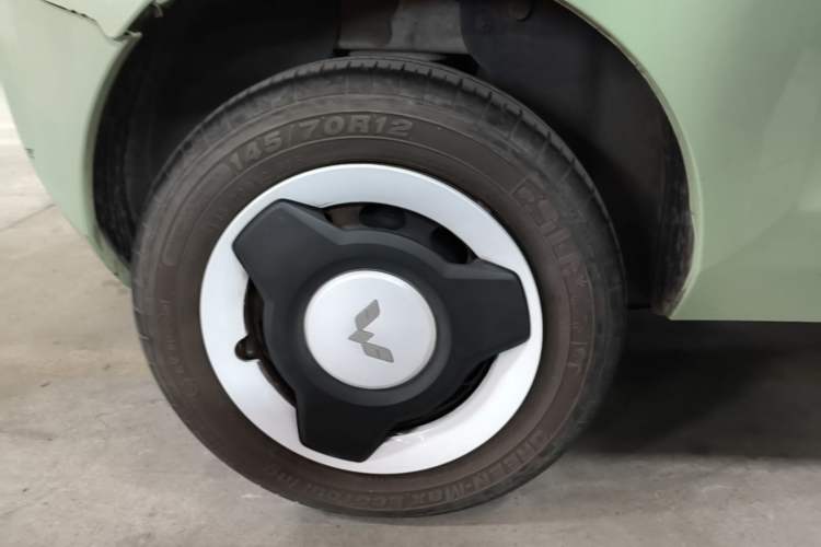 Used Wuling Hongguang MINIEV 2022 Enjoy Edition Lithium Iron Phosphate Right Rear Wheel Hub
