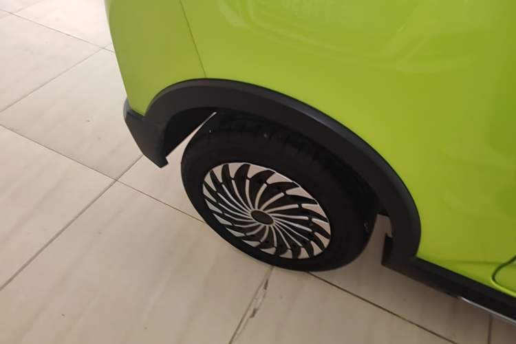 Used Wuling Hongguang MINIEV 2022 GAMEBOY 200km Gaming Edition with Lithium Iron Phosphate Right Rear Wheel Hub