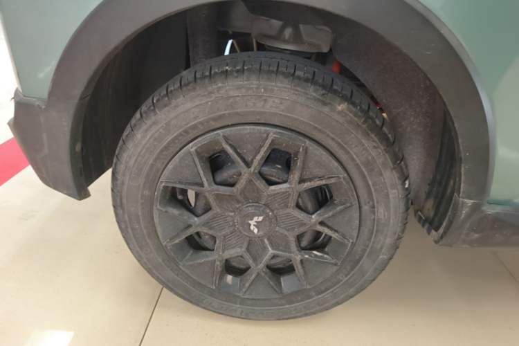Used Wuling Hongguang MINIEV 2022 GAMEBOY 200km Gaming Edition with Lithium Iron Phosphate Right Rear Wheel Hub