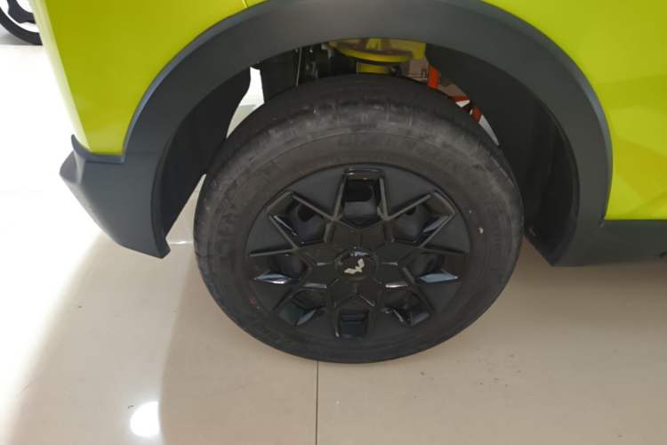 Used Wuling Hongguang MINIEV 2022 GAMEBOY 200km Gaming Edition with Lithium Iron Phosphate Right Rear Wheel Hub