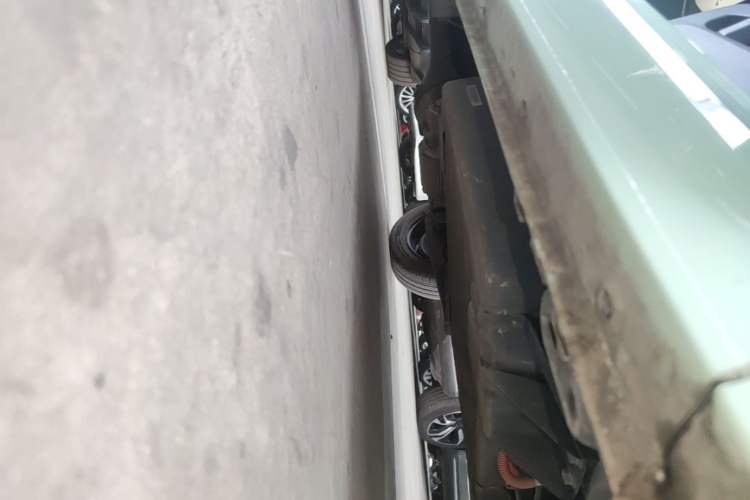 Used Wuling Hongguang MINIEV 2022 Macaron Fashion Model Lithium Iron Phosphate Right Side Sill