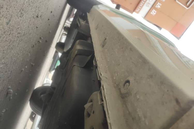Used Wuling Hongguang MINIEV 2022 Macaron Premium Model – Lithium Iron Phosphate Right Side Sill