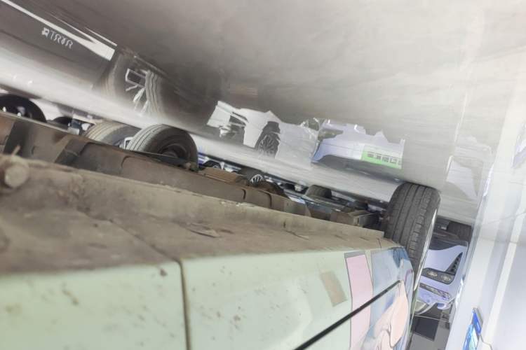 Used Wuling Hongguang MINIEV 2022 Macaron Premium Model – Lithium Iron Phosphate Right Side Sill