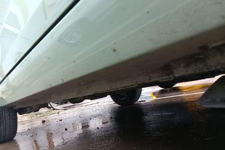 Used Wuling Hongguang MINIEV 2022 Macaron Premium Model – Lithium Iron Phosphate Right Side Sill