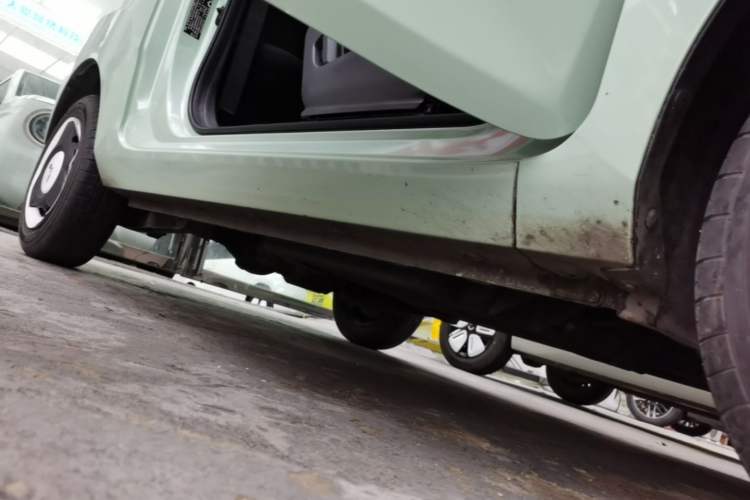 Used Wuling Hongguang MINIEV 2022 Macaron Fashion Model Lithium Iron Phosphate Right Side Sill