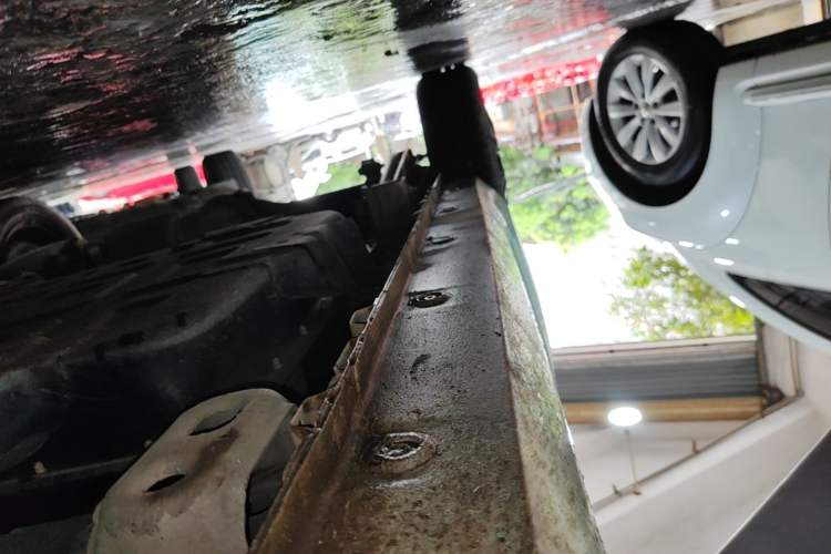Used Wuling Hongguang MINIEV 2022 Macaron Premium Model – Lithium Iron Phosphate Right Side Sill