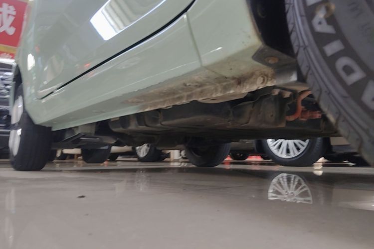 Used Wuling Hongguang MINIEV 2022 Macaron Premium Model – Lithium Iron Phosphate Right Side Sill