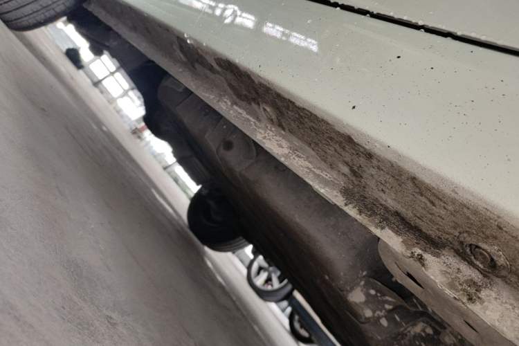 Used Wuling Hongguang MINIEV 2022 Macaron Premium Model – Lithium Iron Phosphate Right Side Sill