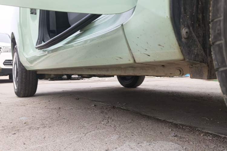 Used Wuling Hongguang MINIEV 2022 Macaron Premium Model – Lithium Iron Phosphate Right Side Sill
