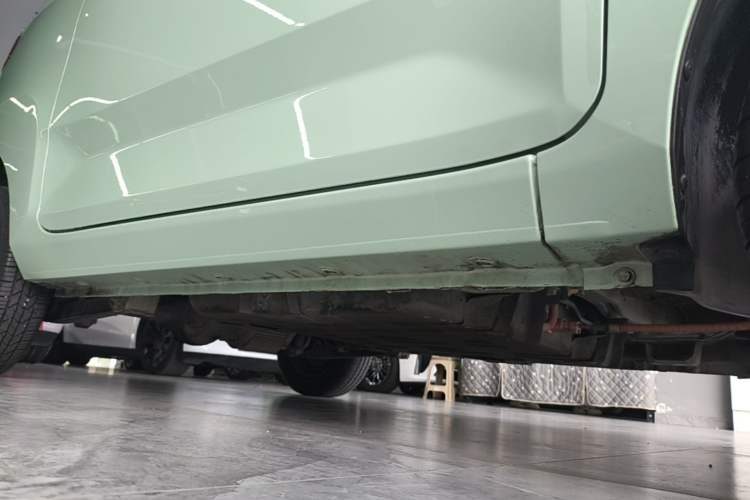 Used Wuling Hongguang MINIEV 2022 Macaron Premium Model – Lithium Iron Phosphate Right Side Sill