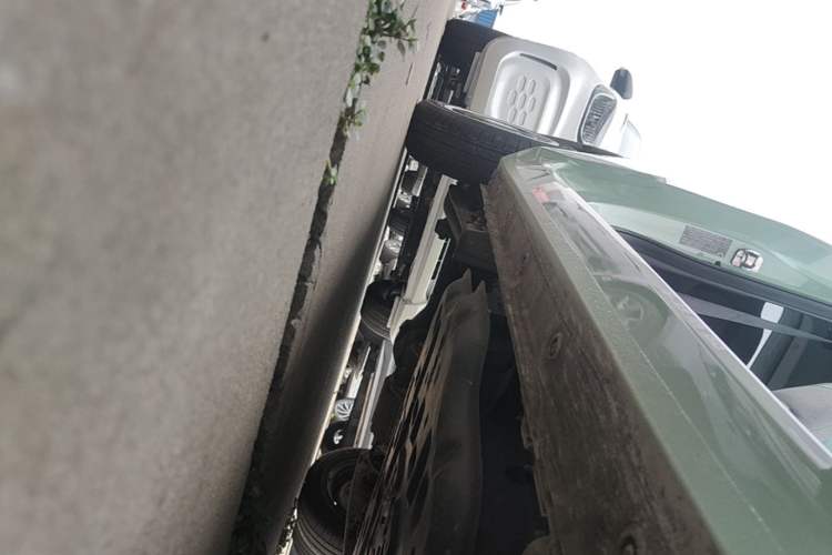 Used Wuling Hongguang MINIEV 2022 Macaron Premium Model – Lithium Iron Phosphate Right Side Sill