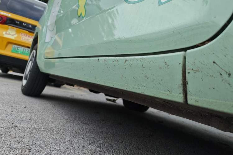Used Wuling Hongguang MINIEV 2022 Macaron Fashion Edition Lithium-Nickel-Cobalt-Alpha-oxide Right Side Sill