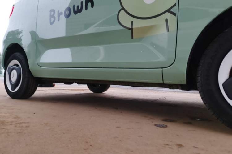 Used Wuling Hongguang MINIEV 2022 Macaron Fashion Model Lithium Iron Phosphate Right Side Sill
