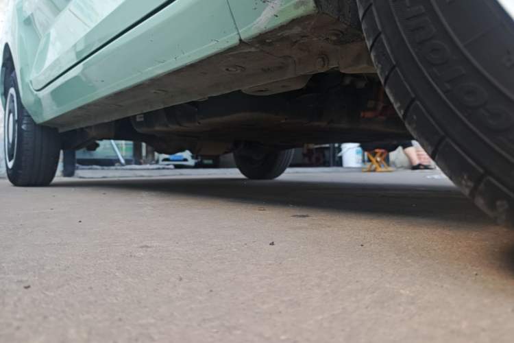 Used Wuling Hongguang MINIEV 2022 Macaron Premium Model – Lithium Iron Phosphate Right Side Sill