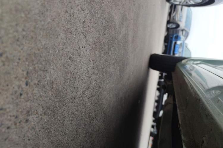 Used Wuling Hongguang MINIEV 2022 Macaron Premium Model – Lithium Ternary Battery Right Side Sill