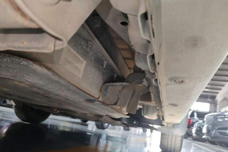 Used Wuling Hongguang MINIEV 2022 Macaron Premium Model – Lithium Iron Phosphate Right Side Sill