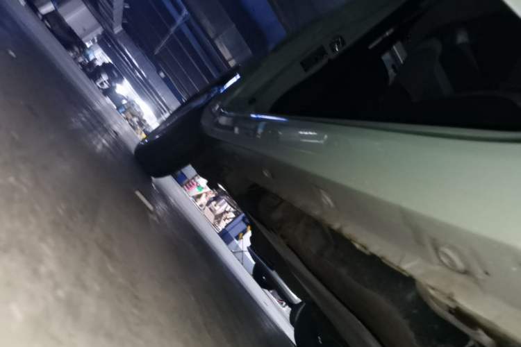 Used Wuling Hongguang MINIEV 2022 Macaron Premium Model – Lithium Iron Phosphate Right Side Sill