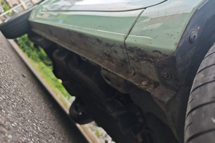Used Wuling Hongguang MINIEV 2022 Macaron Premium Model – Lithium Iron Phosphate Right Side Sill
