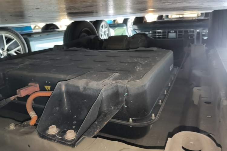 Used Wuling Hongguang MINIEV 2022 Macaron Fashion Edition Lithium-Nickel-Cobalt-Alpha-oxide Right Side Sill