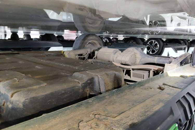 Used Wuling Hongguang MINIEV 2022 GAMEBOY 200km Gaming Edition with Lithium Iron Phosphate Right Side Sill