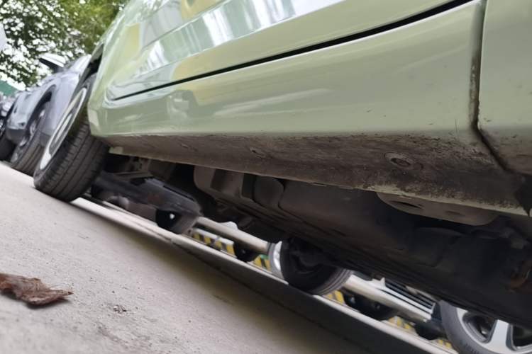 Used Wuling Hongguang MINIEV 2022 Macaron Premium Model – Lithium Iron Phosphate Right Side Sill