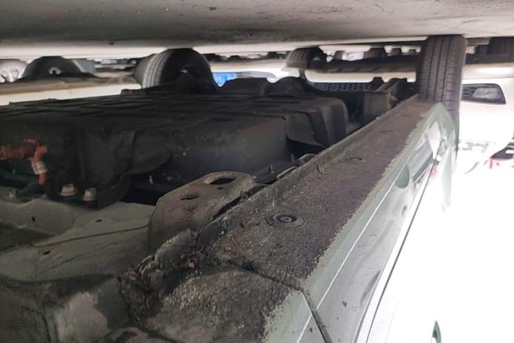 Used Wuling Hongguang MINIEV 2022 Macaron Premium Model – Lithium Iron Phosphate Right Side Sill