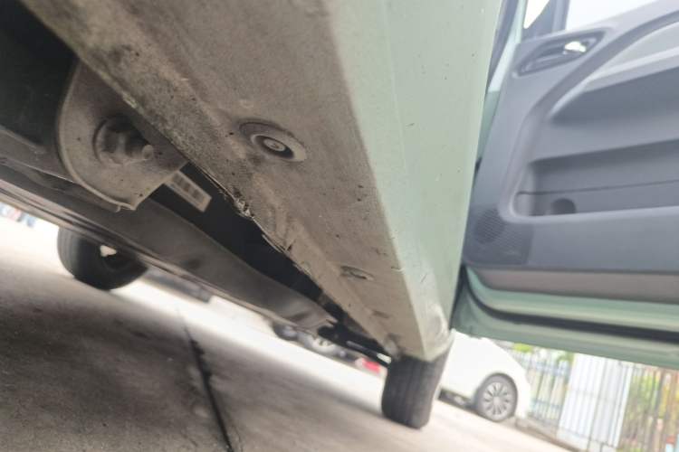 Used Wuling Hongguang MINIEV 2022 Macaron Colorful Edition Lithium-Ion Battery Right Side Sill