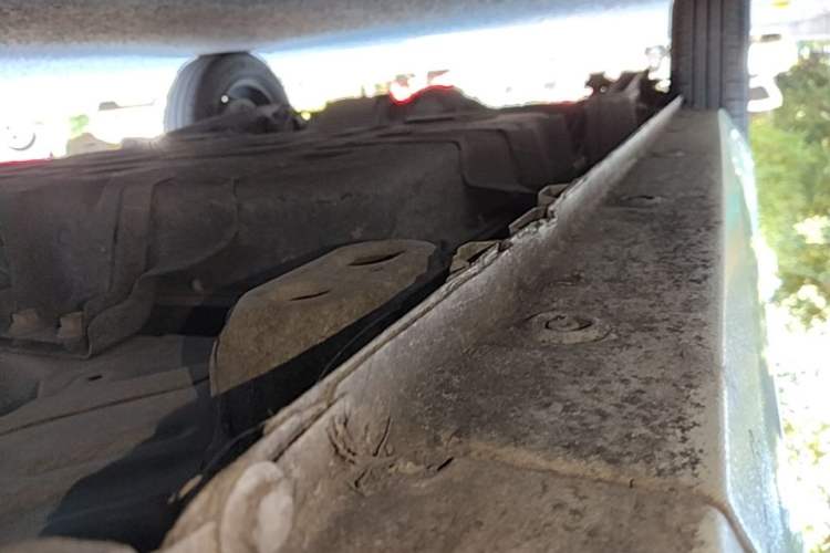 Used Wuling Hongguang MINIEV 2022 Macaron Premium Model – Lithium Iron Phosphate Right Side Sill