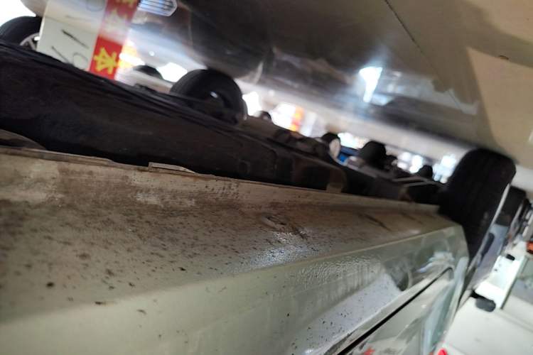 Used Wuling Hongguang MINIEV 2022 Macaron Premium Model – Lithium Iron Phosphate Right Side Sill
