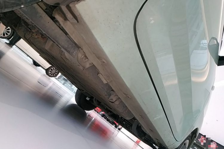 Used Wuling Hongguang MINIEV 2022 Macaron Premium Model – Lithium Iron Phosphate Right Side Sill