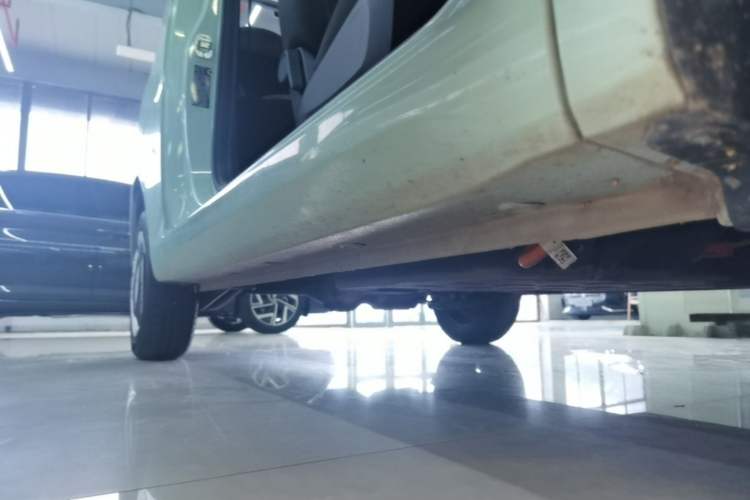 Used Wuling Hongguang MINIEV 2022 Macaron Fashion Model Lithium Iron Phosphate Right Side Sill