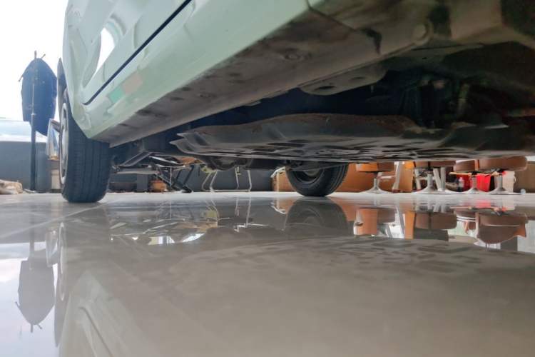 Used Wuling Hongguang MINIEV 2022 Macaron Premium Model – Lithium Iron Phosphate Right Side Sill