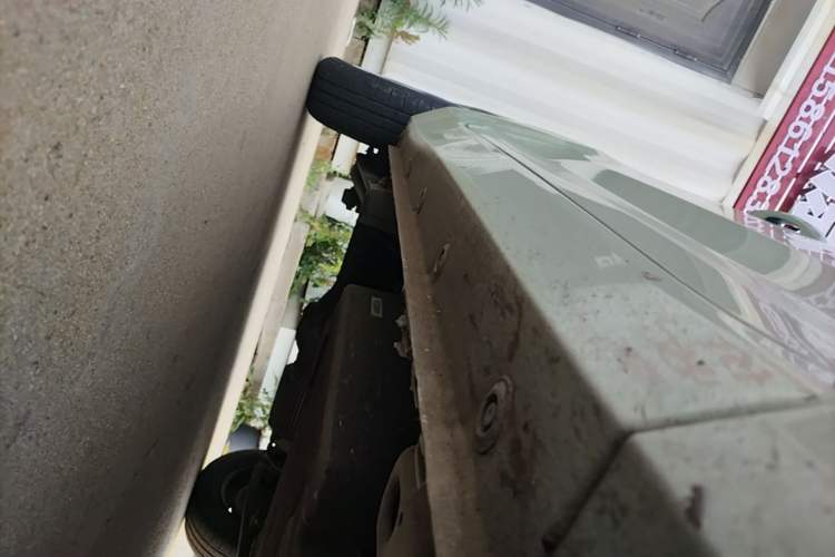 Used Wuling Hongguang MINIEV 2022 Macaron Fashion Edition Lithium-Nickel-Cobalt-Alpha-oxide Right Side Sill