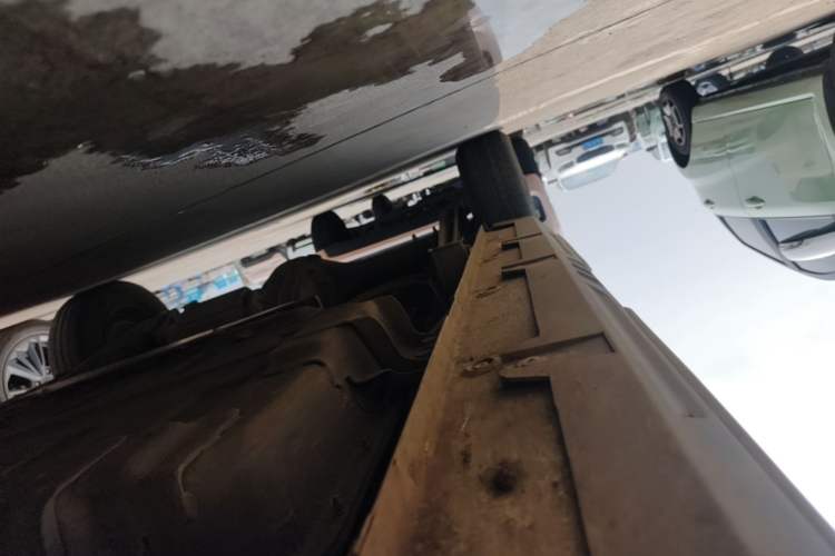 Used Wuling Hongguang MINIEV 2022 GAMEBOY 200km Gaming Edition with Lithium Iron Phosphate Right Side Sill