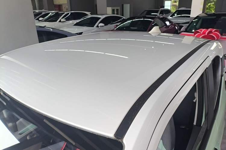 Used Wuling Hongguang MINIEV 2022 Macaron Premium Model – Lithium Iron Phosphate Roof