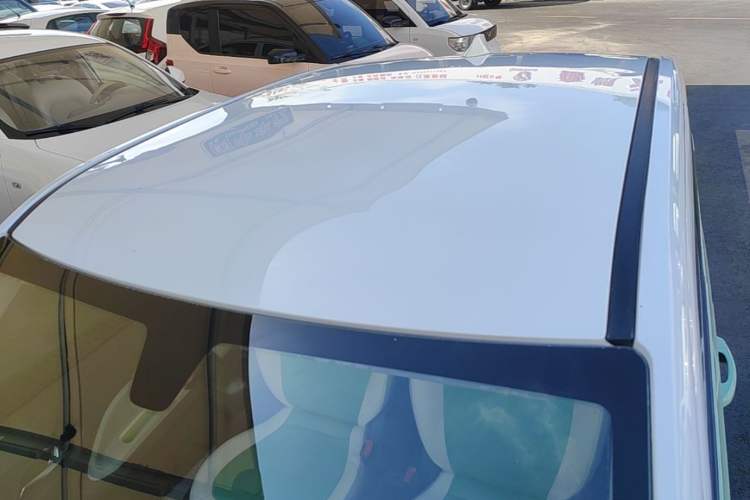 Used Wuling Hongguang MINIEV 2022 Macaron Fashion Model Lithium Iron Phosphate Roof
