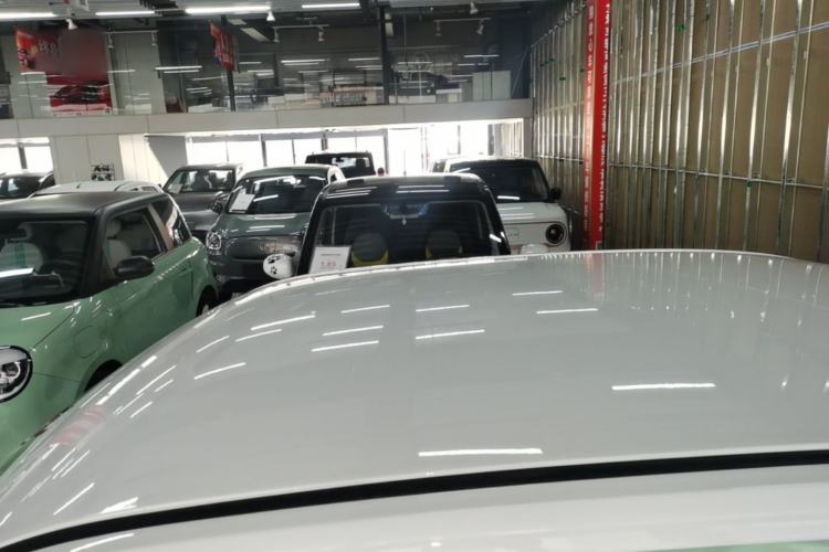 Used Wuling Hongguang MINIEV 2022 Macaron Premium Model – Lithium Iron Phosphate Roof