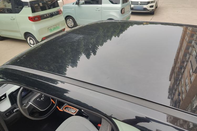 Used Wuling Hongguang MINIEV 2022 Macaron Premium Model – Lithium Iron Phosphate Roof