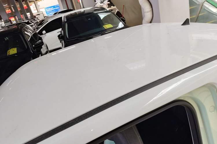 Used Wuling Hongguang MINIEV 2022 Macaron Premium Model – Lithium Iron Phosphate Roof