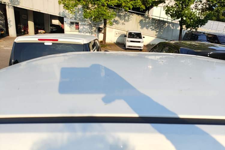 Used Wuling Hongguang MINIEV 2022 Macaron Premium Model – Lithium Iron Phosphate Roof